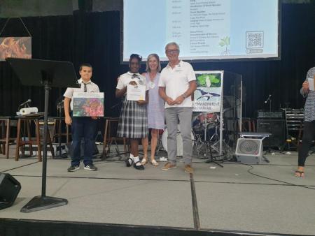 Sixth-grade students receive prize for 2022 Friends of the Environment Science Fair.